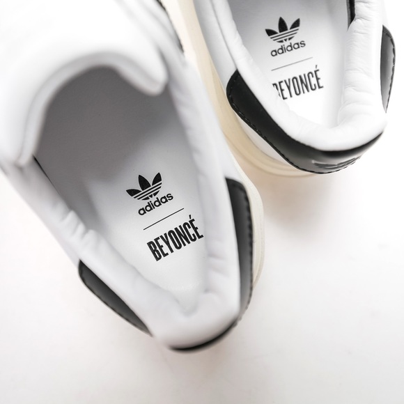 Meet your Posher, Rachel - Picture 1 of 1